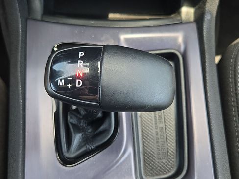 Used 2018 Dodge Charger SXT w/ Blacktop Package RWD image 25