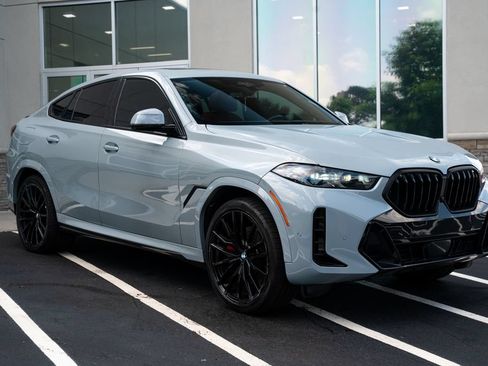 Used 2024 BMW X6 xDrive40i w/ Premium Package AWD/4WD image 7