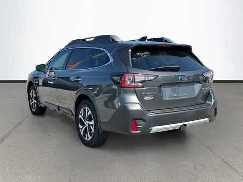 Used 2022 Subaru Outback Touring image 5
