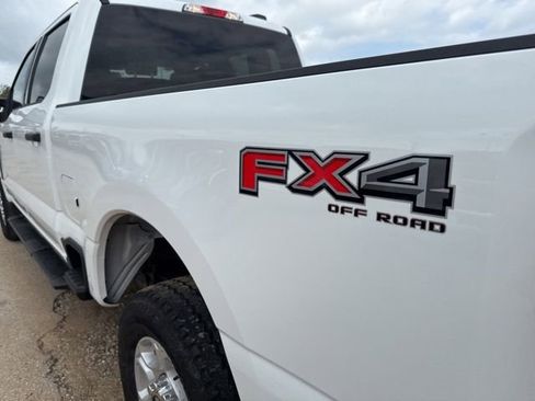 Used 2025 Ford F250 XLT w/ FX4 Off-Road Package image 11