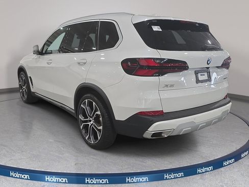 Certified 2024 BMW X5 xDrive40i w/ Premium Package AWD/4WD image 8