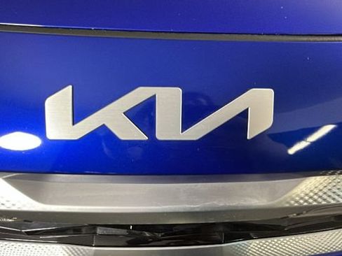 Used 2022 Kia Seltos SX w/ Sunroof Package AWD/4WD image 9