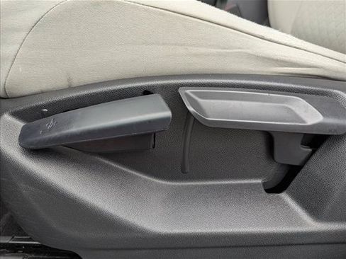 Used 2019 Volkswagen Tiguan S FWD image 11