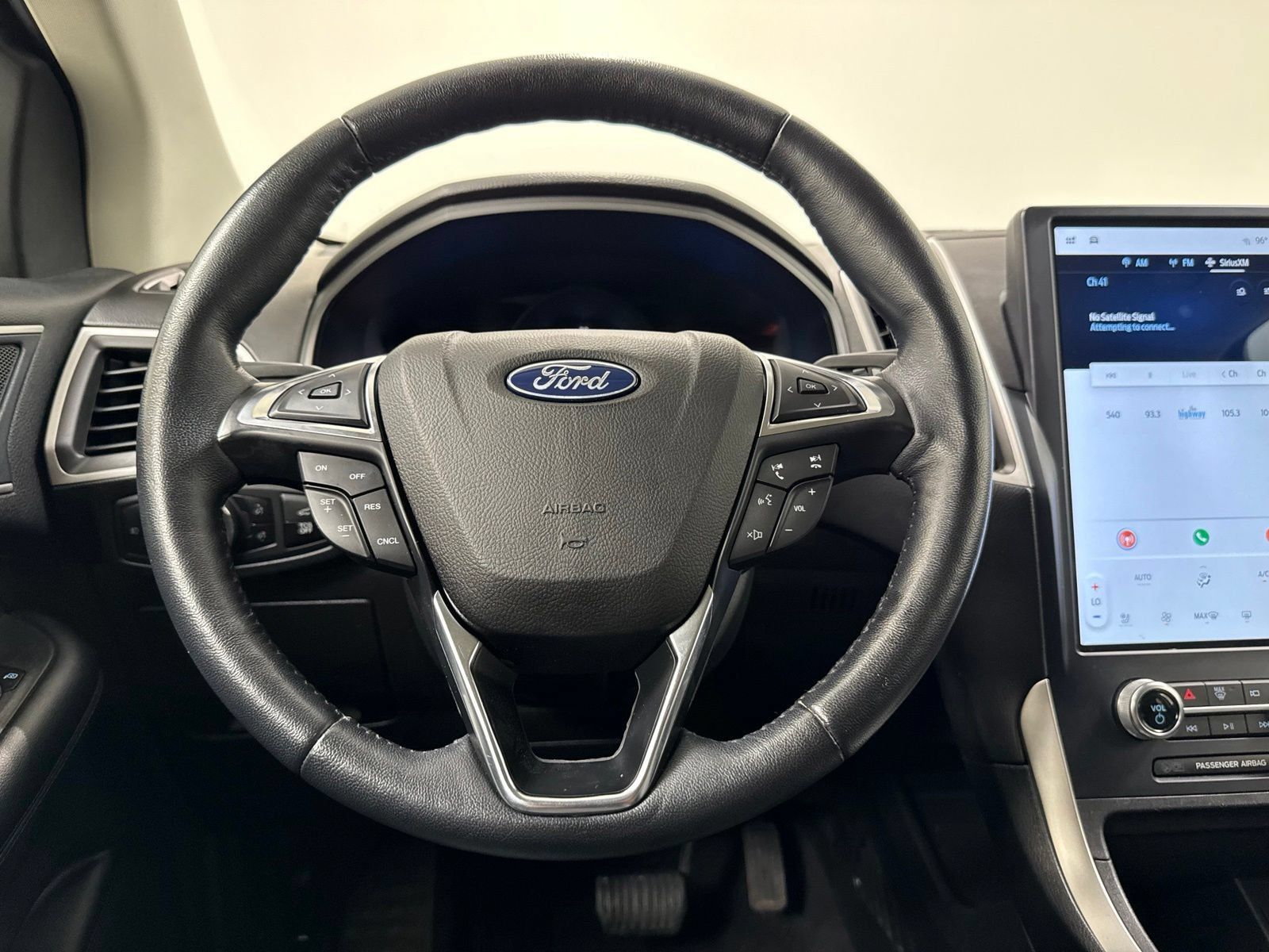 Used 2023 Ford Edge SEL w/ Convenience Package AWD/4WD image 19
