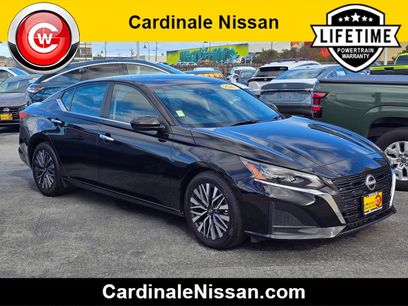 Used 2023 Nissan Altima 2.5 SV