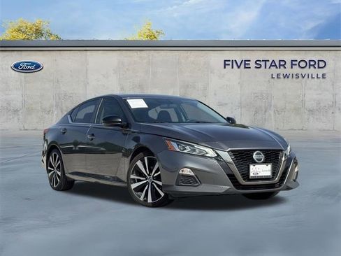 Used 2019 Nissan Altima 2.5 SR w/ SR Premium Package FWD image 1