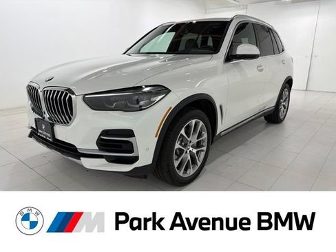Certified 2023 BMW X5 xDrive40i w/ Premium Package AWD/4WD image 1
