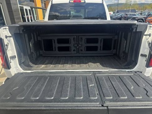 Used 2025 RAM 1500 Big Horn AWD/4WD image 30