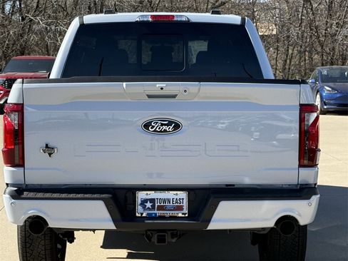 New 2025 Ford F150 XLT w/ Equipment Group 302A MID image 28