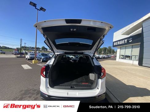 Used 2023 GMC Terrain SLT w/ Elevation Edition AWD/4WD image 30
