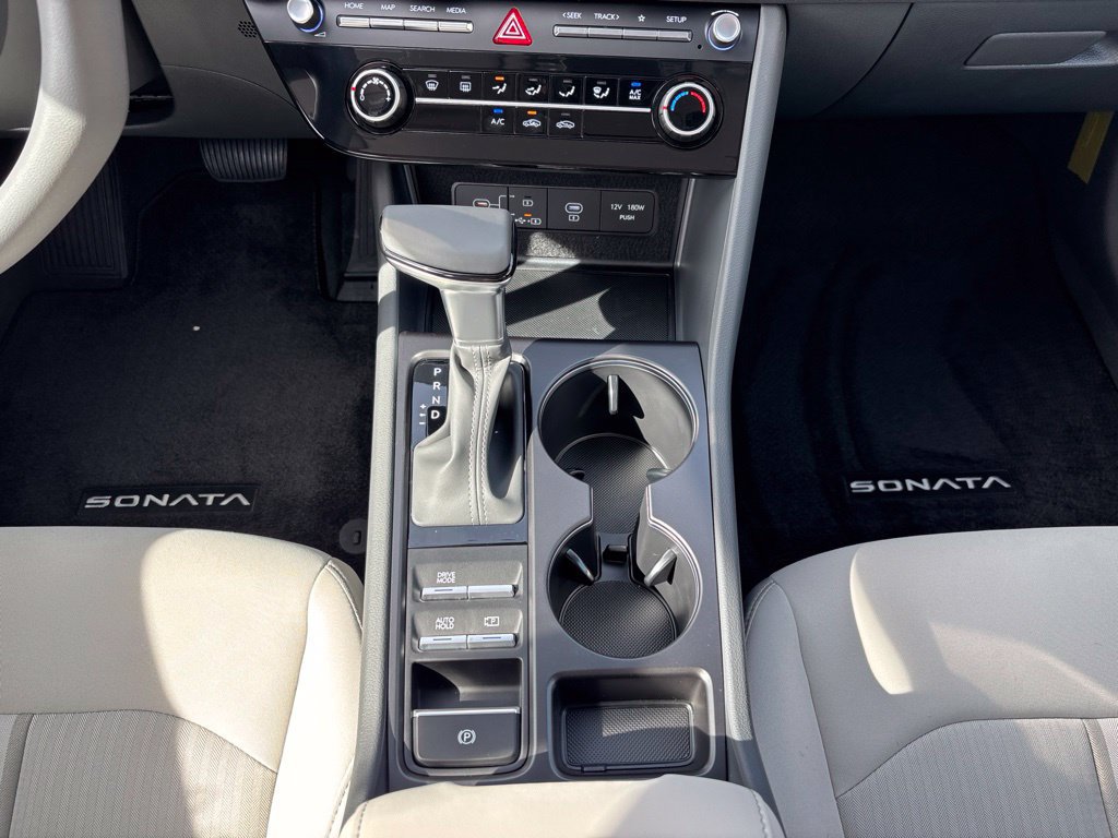 New 2026 Hyundai Sonata SE FWD image 10