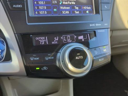 Used 2014 Toyota Prius V Three FWD image 24