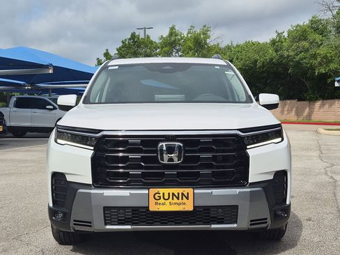 New 2026 Honda Pilot Touring image 8