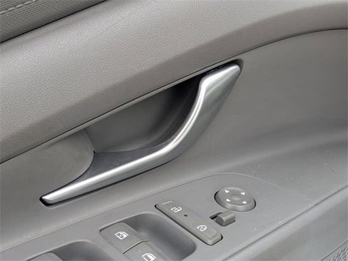 Used 2024 Hyundai Elantra SEL image 11