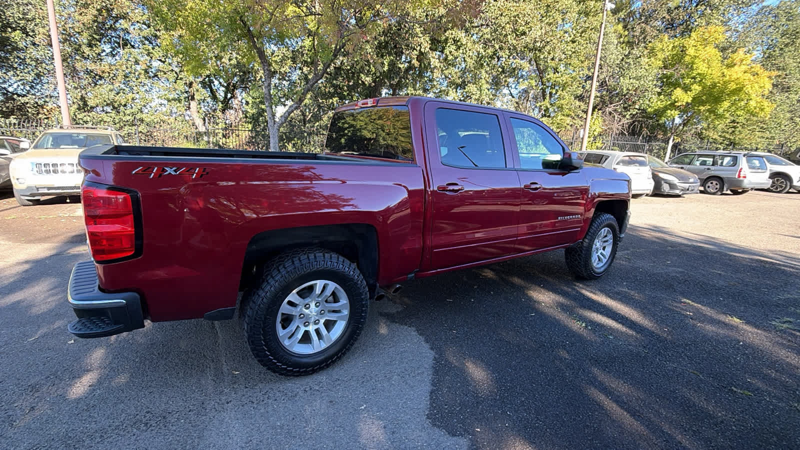 Used 2018 Chevrolet Silverado 1500 LT w/ All Star Edition AWD/4WD image 4