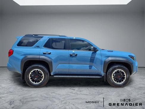 Used 2026 Toyota 4Runner TRD Off-Road Premium AWD/4WD image 8