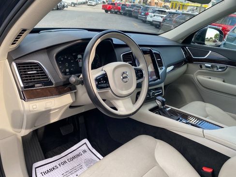 Used 2017 Volvo XC90 T6 Momentum w/ Vision Package AWD/4WD image 10
