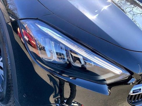 Used 2025 Mercedes-Benz GLA 250 4MATIC image 23