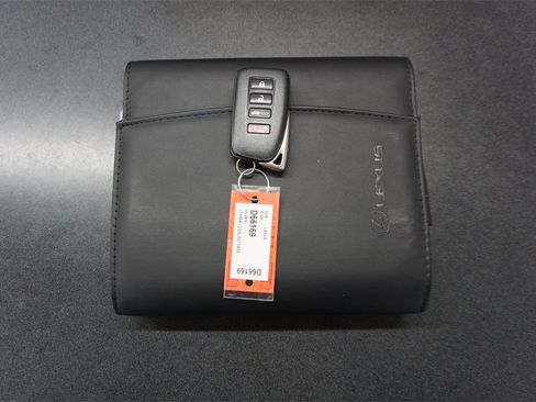 Used 2018 Lexus IS 300 image 18