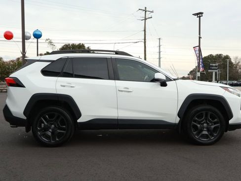 Used 2022 Toyota RAV4 Adventure image 4