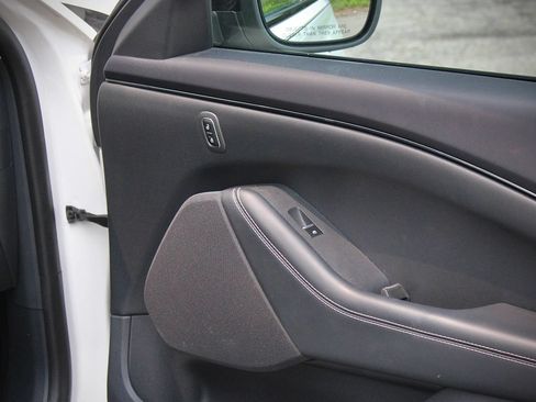 Used 2023 Ford Mustang Mach-E Select RWD image 21