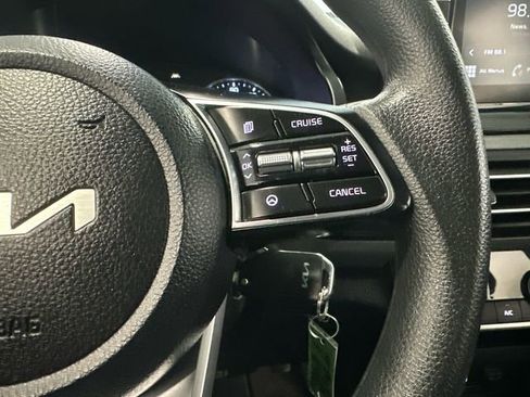Used 2022 Kia Seltos LX image 20