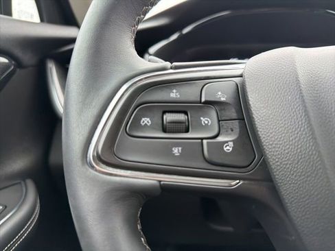 Used 2022 Buick Envision Essence w/ Safety Package image 34