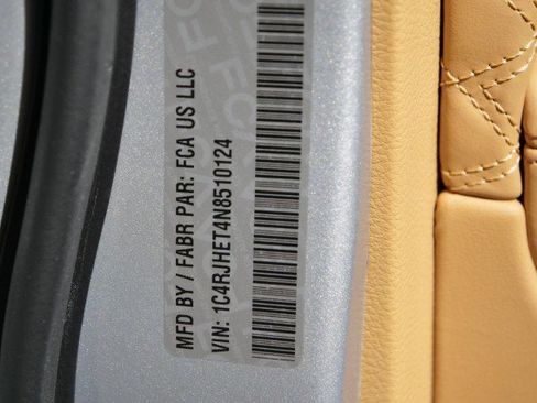 Used 2022 Jeep Grand Cherokee Summit image 53