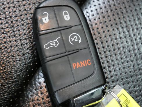 Used 2022 Jeep Compass Limited w/ Elite Group image 30