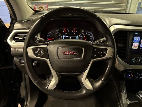 Used 2017 GMC Acadia SLT image 19