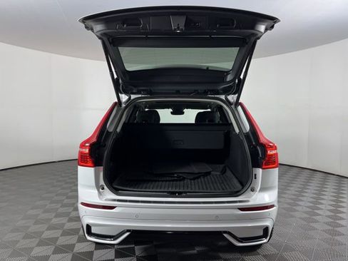 Used 2023 Volvo XC60 B5 Ultimate w/ Climate Package image 45