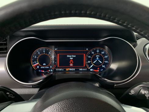 Used 2018 Ford Mustang GT Premium w/ Equipment Group 401A RWD image 23