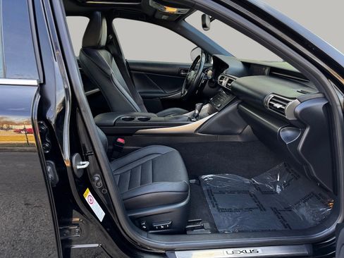 Used 2015 Lexus IS 250 w/ F-Sport Package RWD image 19