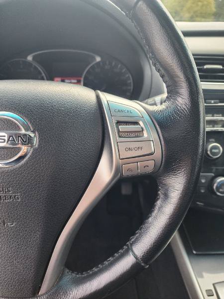 Used 2013 Nissan Altima 2.5 SL FWD image 21