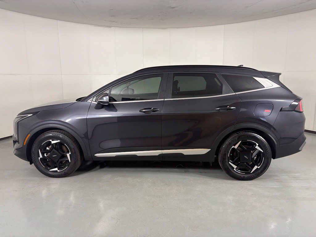 Used 2026 Kia Sportage EX w/ EX Panorama Roof Package FWD image 5