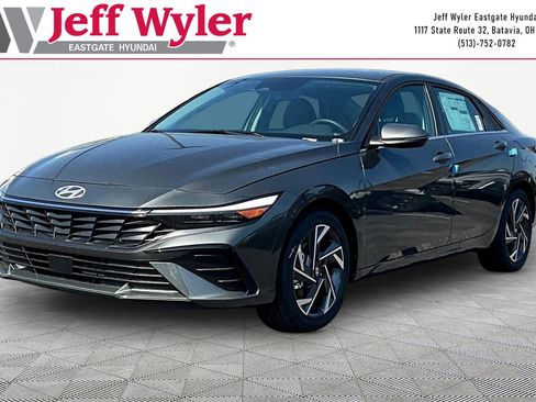New 2026 Hyundai Elantra Limited FWD image 1