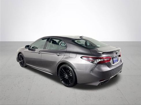 Used 2024 Toyota Camry XSE FWD image 8