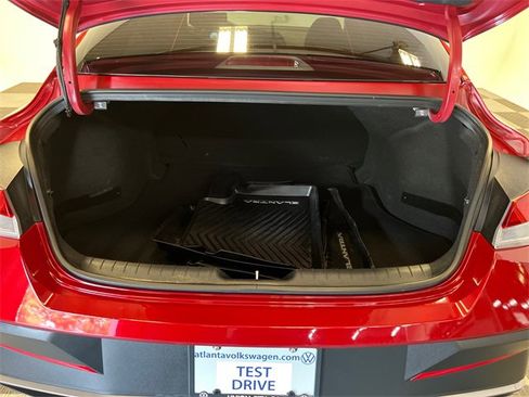 Used 2024 Hyundai Elantra SEL image 5