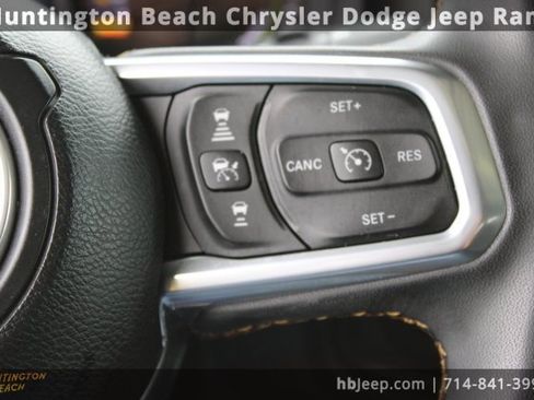Used 2024 Jeep Wrangler Unlimited Sahara image 18