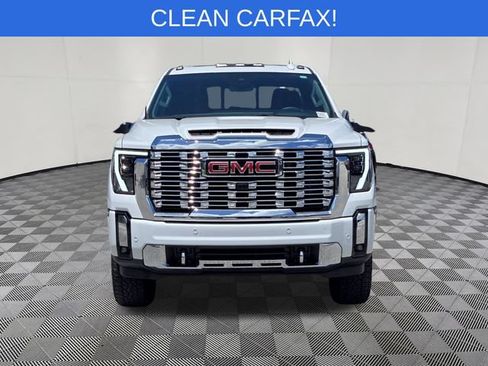 Used 2024 GMC Sierra 3500 Denali w/ Denali Reserve Package AWD/4WD image 2