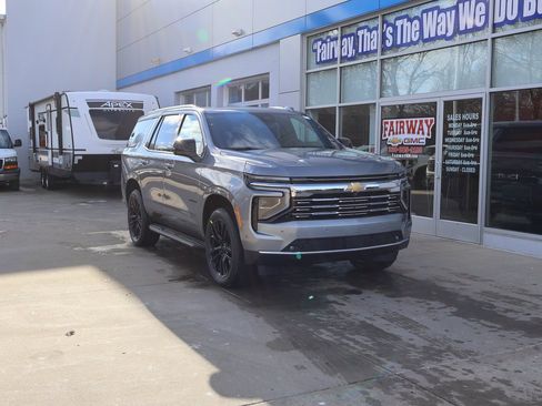 New 2026 Chevrolet Tahoe Premier image 2