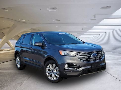 Used 2022 Ford Edge Titanium AWD/4WD image 1