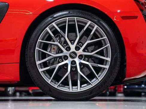 Used 2017 Audi R8 V10 plus AWD/4WD image 13