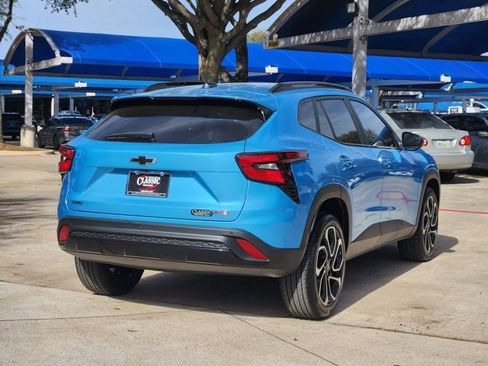 Used 2025 Chevrolet Trax RS w/ Driver Confidence Package image 14