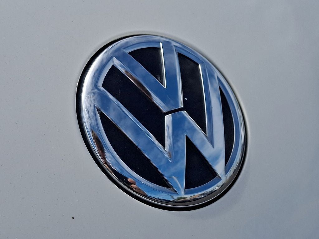 Used 2013 Volkswagen Beetle TDI FWD image 29