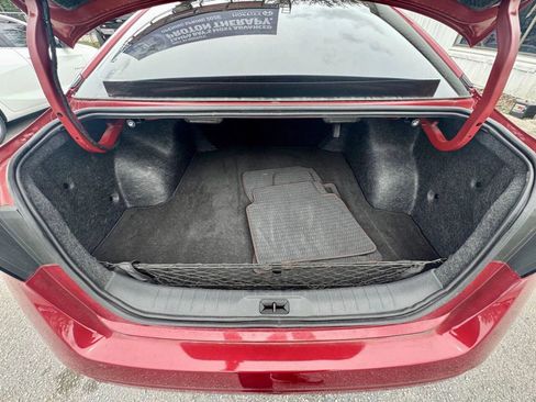 Used 2025 Nissan Altima 2.5 SR FWD image 12