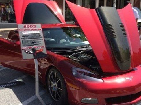 Used 2009 Chevrolet Corvette Coupe w/ Z51 Performance Package RWD image 11