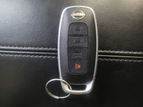 Used 2024 Nissan Sentra SV FWD image 32