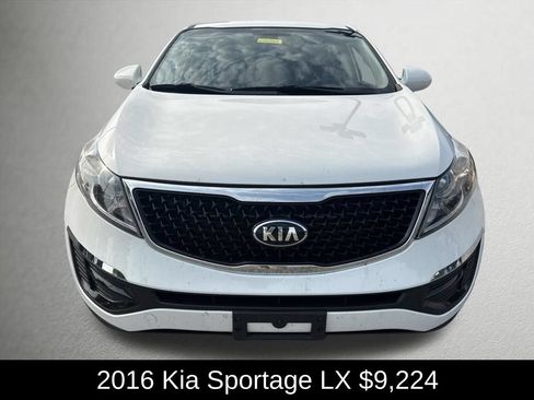 Used 2016 Kia Sportage LX AWD/4WD image 8