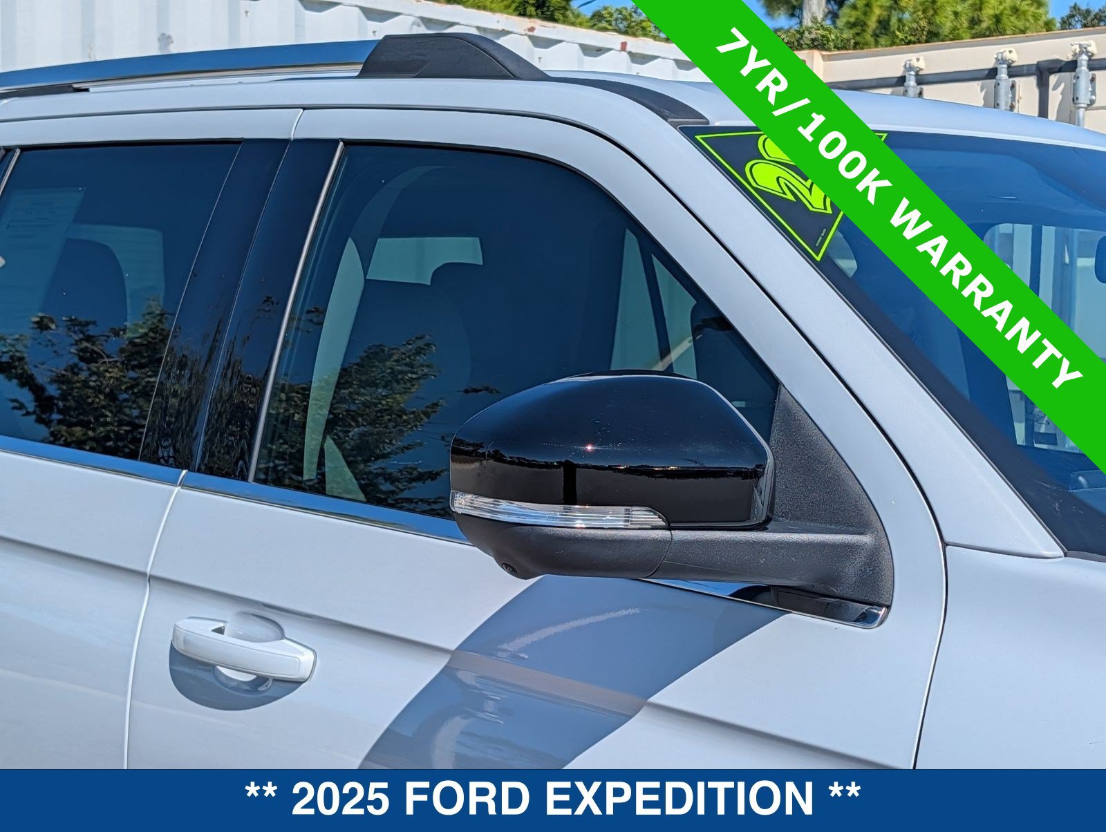 Used 2025 Ford Expedition Platinum w/ Platinum Ultimate Package AWD/4WD image 11